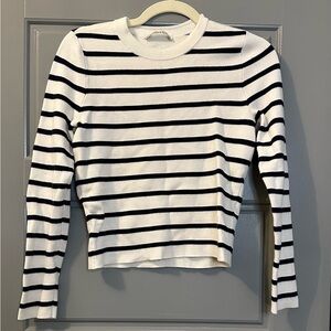 Abercrombie & Fitch Black and White Striped Sweater